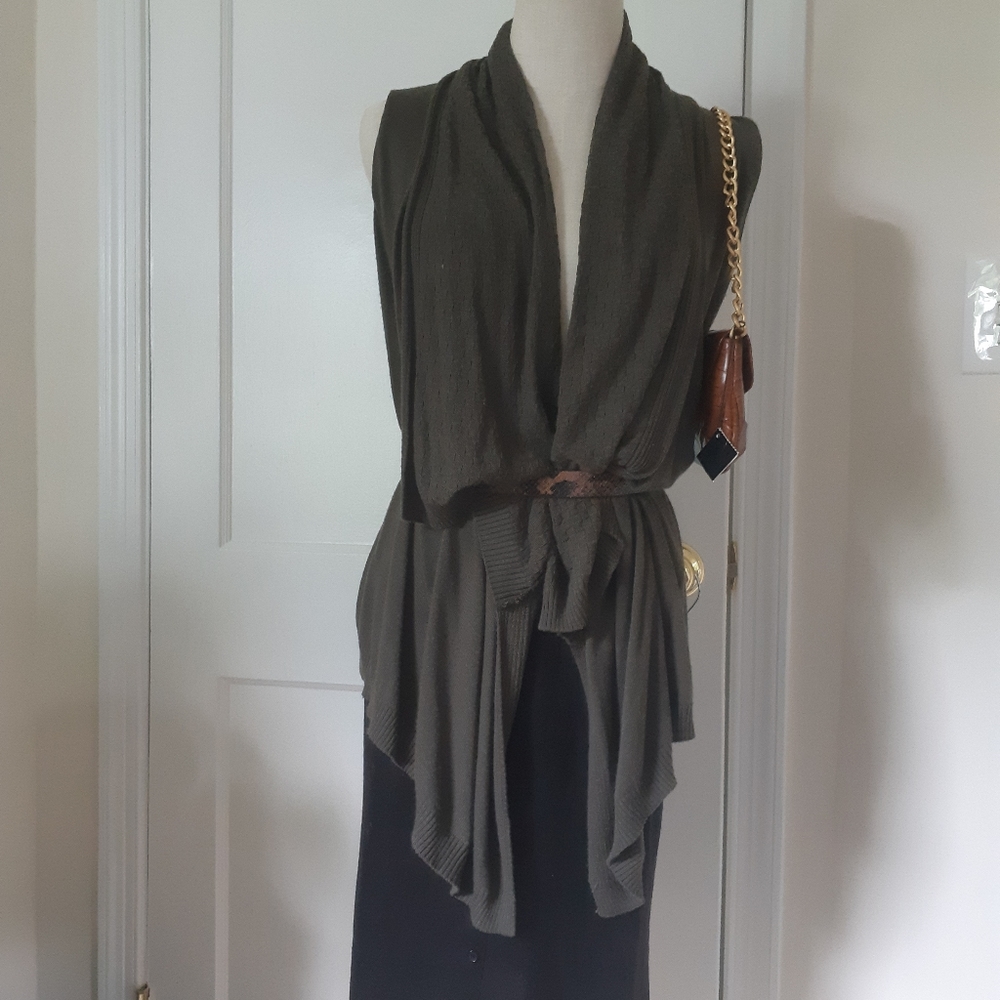 Sleeveless Open Hi-Low Cardigan